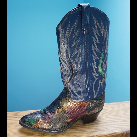 blue snakeskin cowboy boots